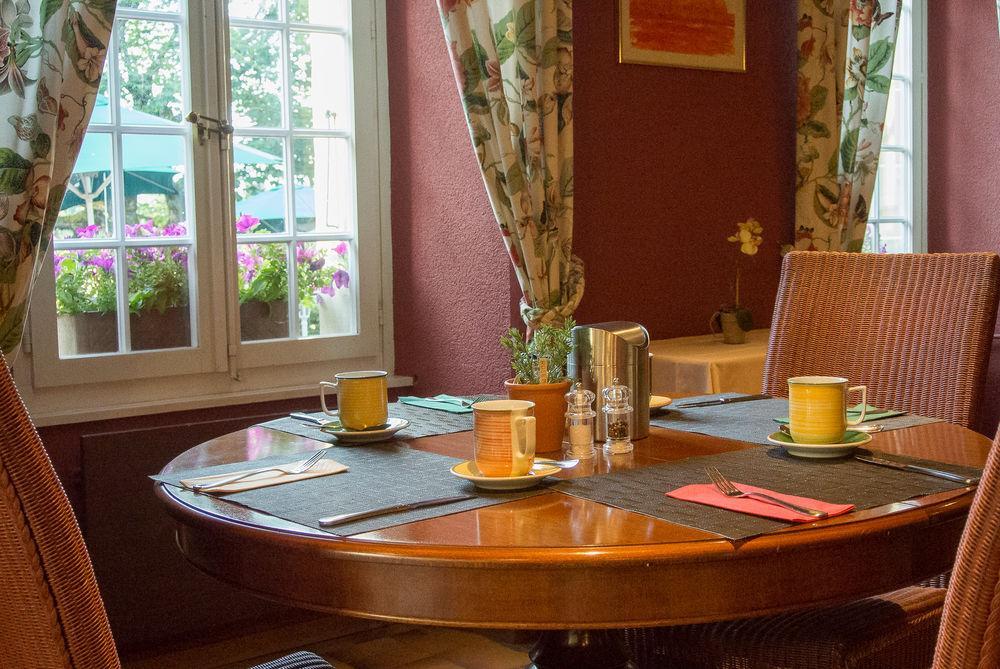 Hostellerie Les Chevreuils Lausanne Eksteriør bilde