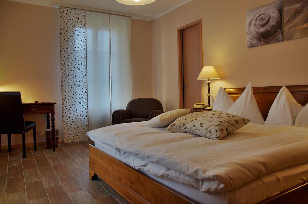 Hostellerie Les Chevreuils Lausanne Eksteriør bilde