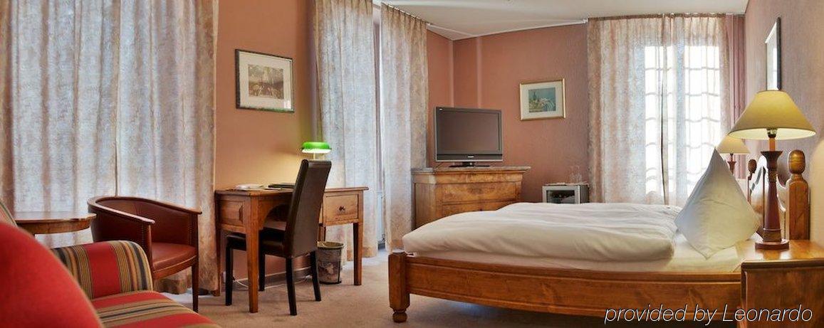 Hostellerie Les Chevreuils Lausanne Rom bilde